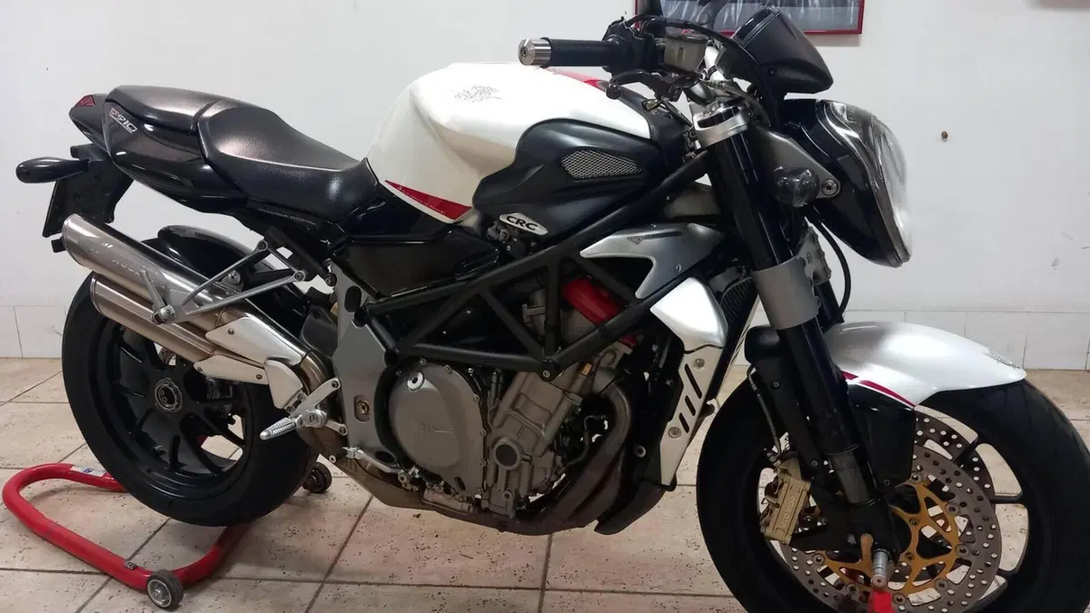 MV Agusta Brutale 910 R (2006 - 11)  (7)