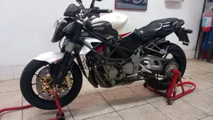 MV Agusta Brutale 910 R (2006 - 11)  (9)