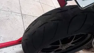 MV Agusta Brutale 910 R (2006 - 11)  (10)