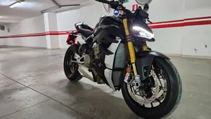 Ducati Streetfighter V4 1100 S (2021 - 22)  (3)