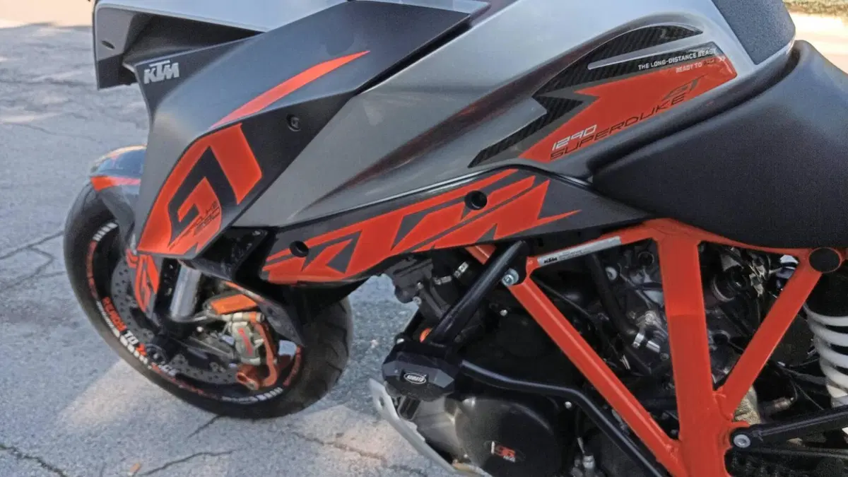 KTM 1290 Super Duke GT ABS (2016 - 18)  (6)