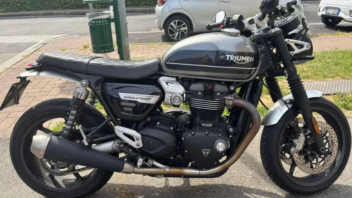 Triumph Speed Twin 1200 (2019 - 20)  (2)