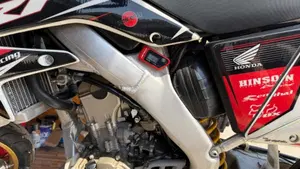 HM CRF 250 X Motard (2005 - 06)   (10)