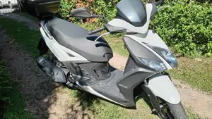 Kymco Agility 150 R16  (7)