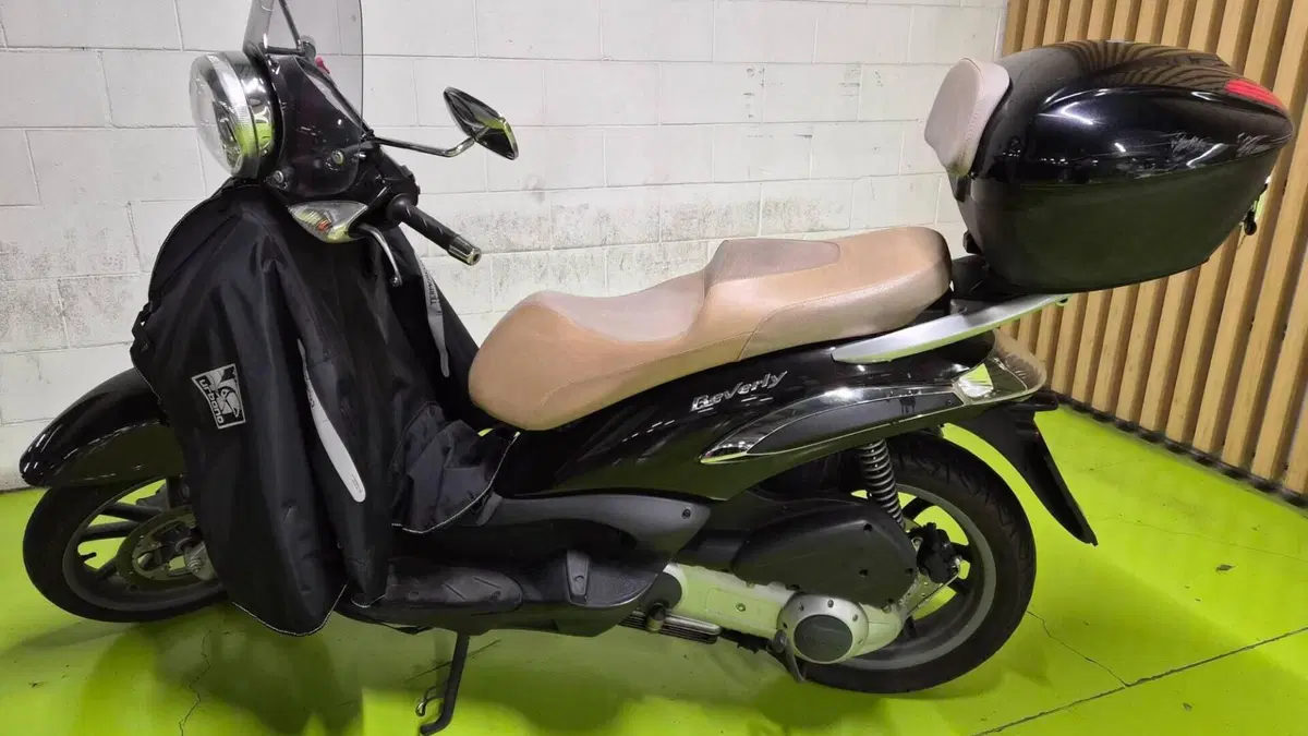 Piaggio Beverly Tourer 300 