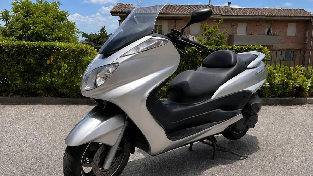 Yamaha Majesty 400 (2004 - 08)  (3)