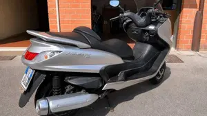 Yamaha Majesty 400 (2004 - 08)  (2)