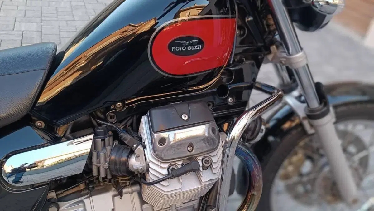 Moto Guzzi Nevada 750 Classic i.e. (2004 - 06)  (2)
