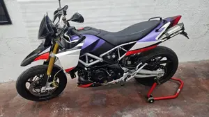 Aprilia Dorsoduro 1200 ABS (2012 - 15)  (2)