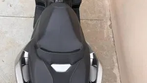 Yamaha X-Max 300 ABS (2017 - 20)  (3)