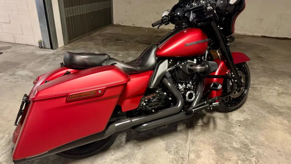 Harley-Davidson 114 Street Glide Special (2019 - 20) - FLHXS  (8)