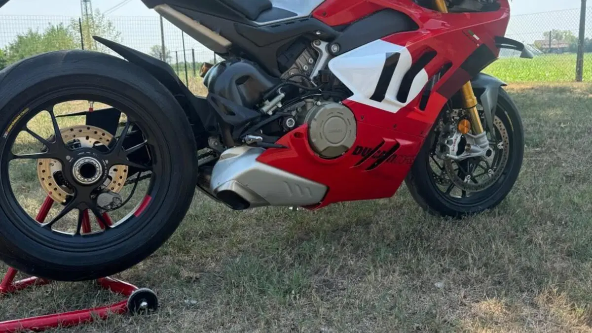 Ducati Panigale V4 R (2023 - 24)  (6)