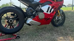 Ducati Panigale V4 R (2023 - 24)  (6)