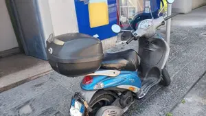 Piaggio Liberty 150 4T Full Optional (2008 - 13)  (2)