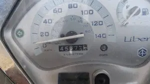 Piaggio Liberty 150 4T Full Optional (2008 - 13)  (3)