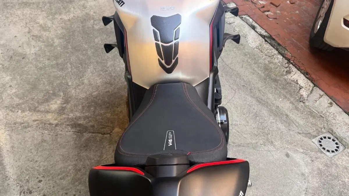 Ducati Streetfighter V4 1100 SP (2022)  (3)
