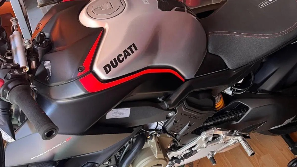 Ducati Streetfighter V4 1100 SP (2022)  (4)
