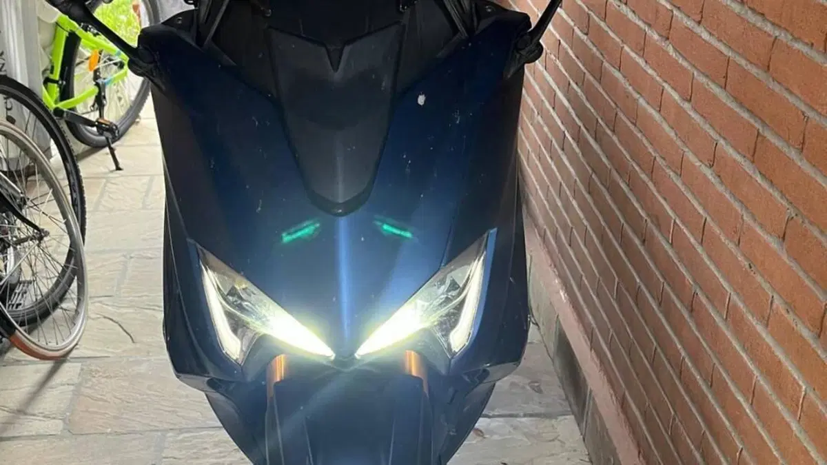 Yamaha T-Max 530 DX (2017 - 19)  (8)
