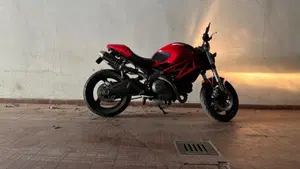 Ducati Monster 696 (2008 - 13)  (2)