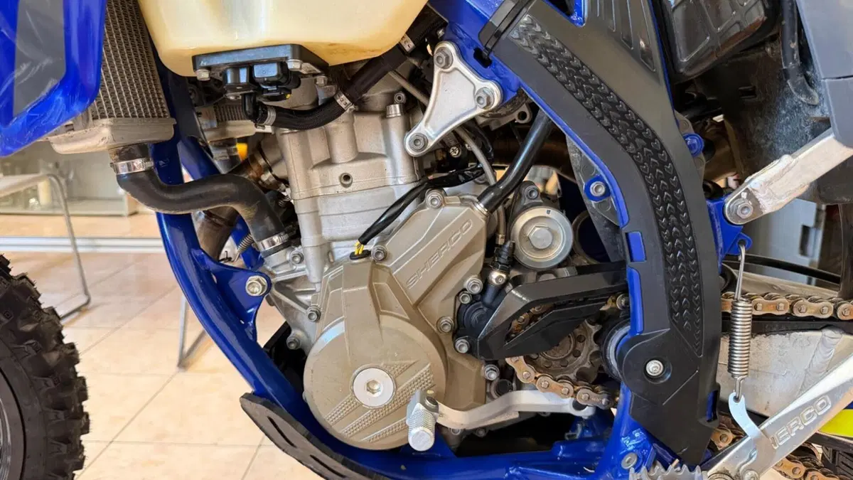 Sherco 300 SEF Factory (2025)  (6)
