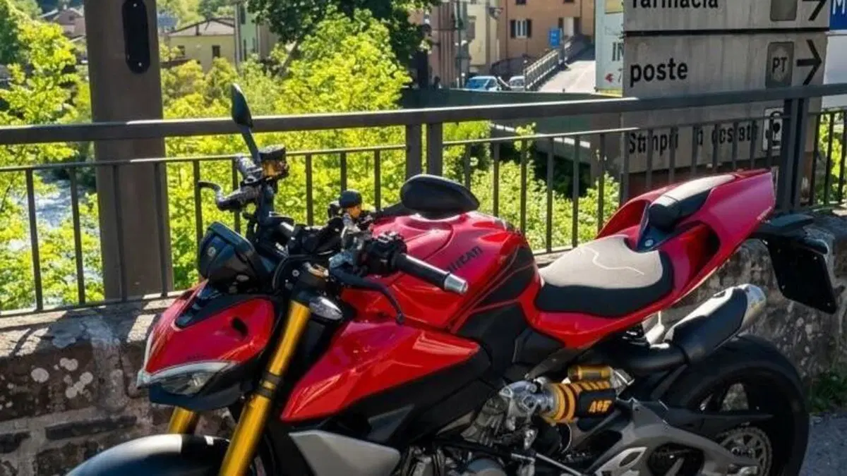 Ducati Streetfighter V2 S (2025 - 26) 
