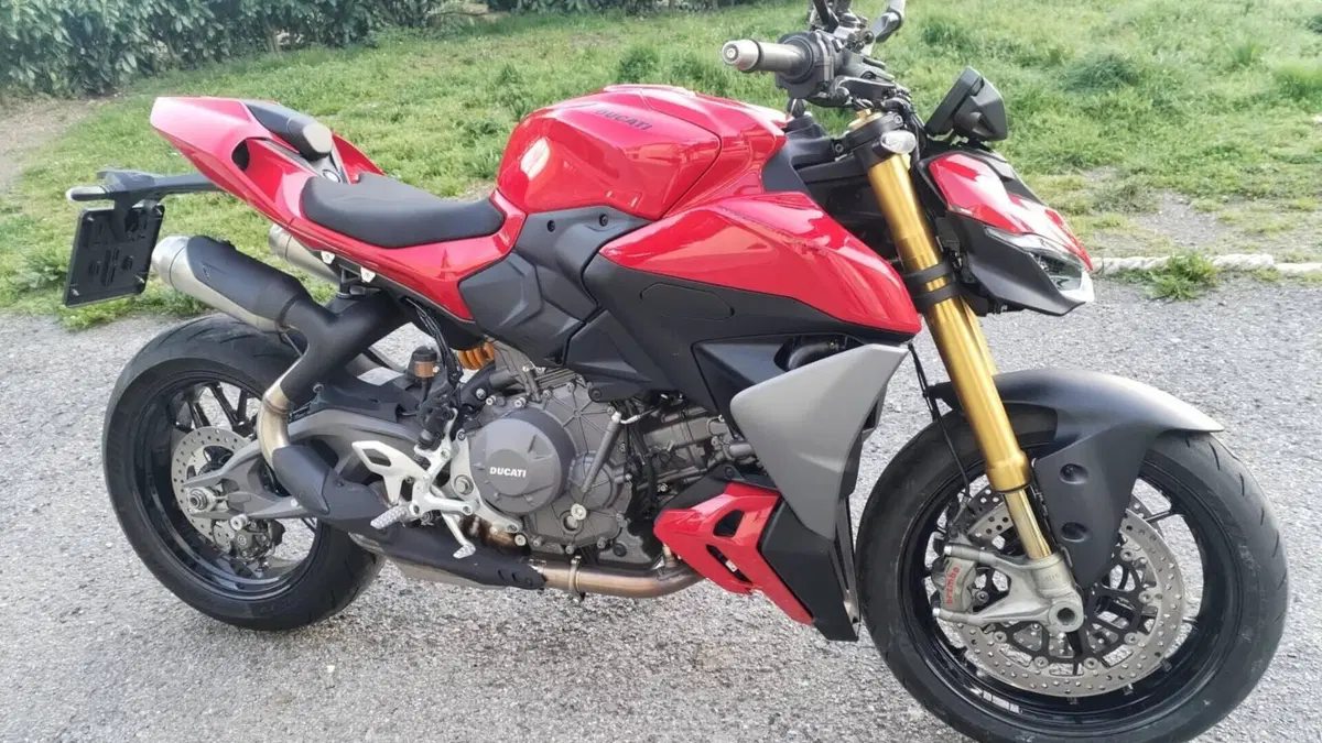 Ducati Streetfighter V2 S (2025 - 26)  (2)