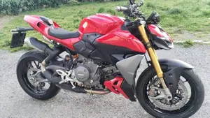 Ducati Streetfighter V2 S (2025 - 26)  (2)
