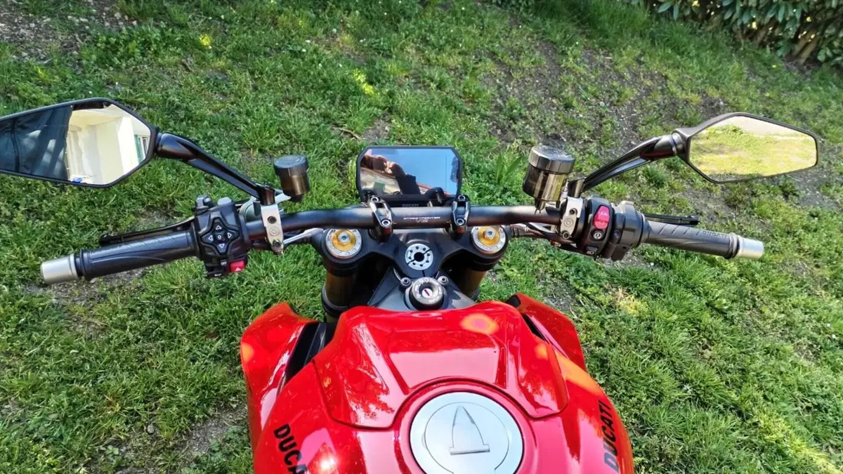 Ducati Streetfighter V2 S (2025 - 26)  (4)