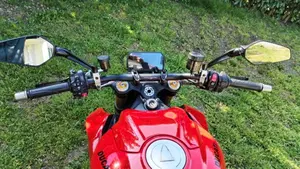 Ducati Streetfighter V2 S (2025 - 26)  (4)