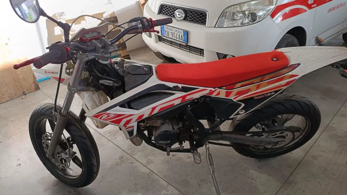 Betamotor RR 50 Motard (2021 - 26)  (3)