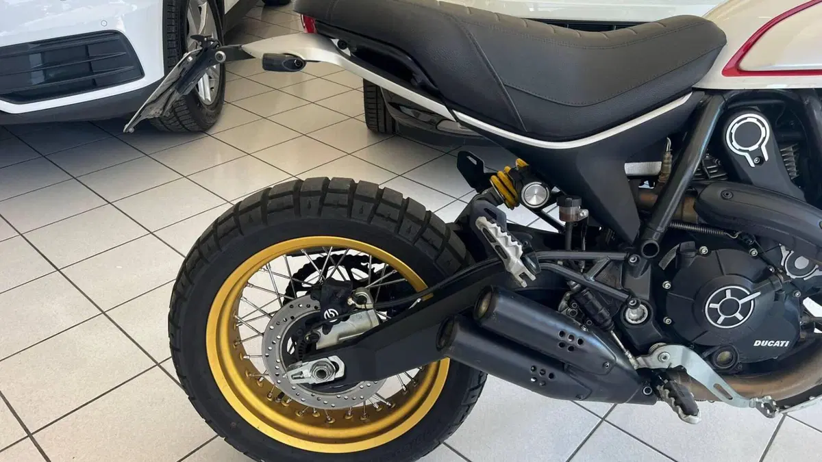 Ducati Scrambler 800 Desert Sled (2017 - 20)  (2)