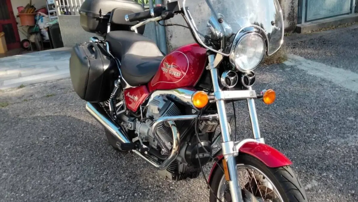 Moto Guzzi Nevada 750 Club (2002 - 06) 