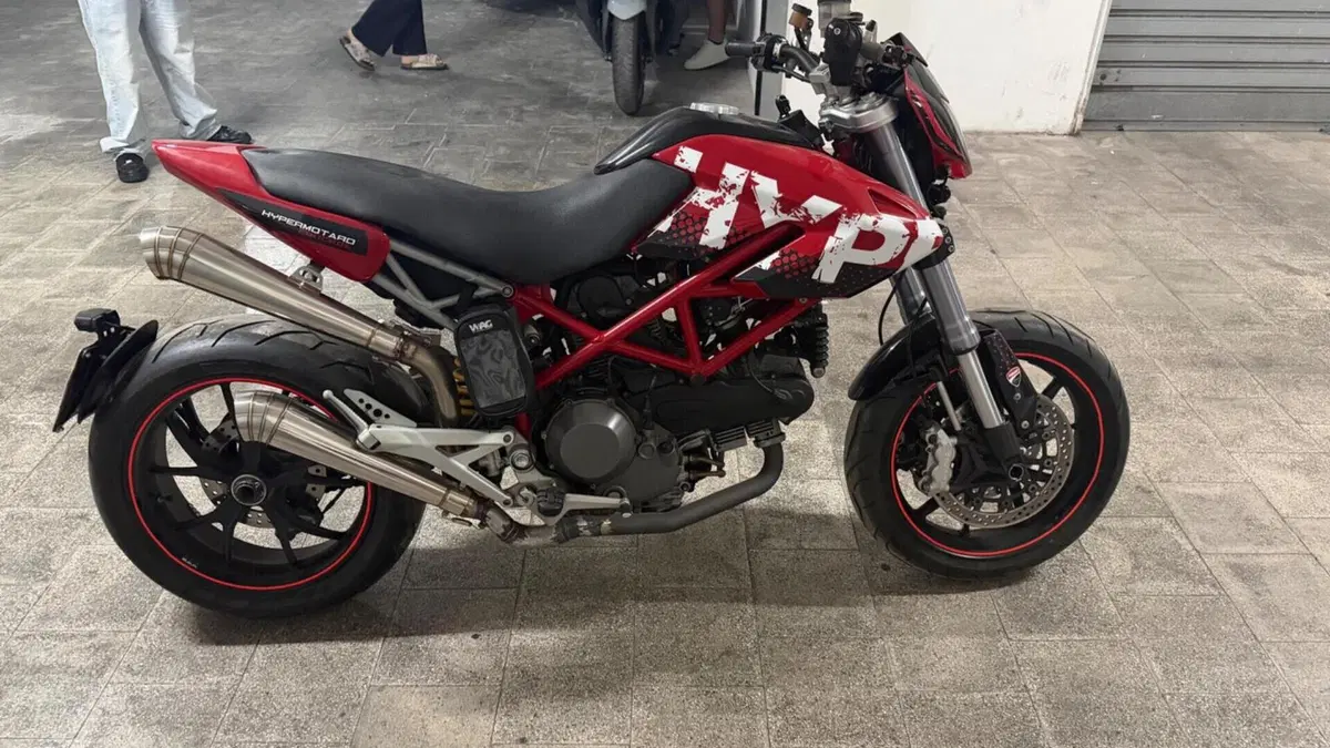 Ducati Hypermotard 1100 (2007 - 09)  (4)