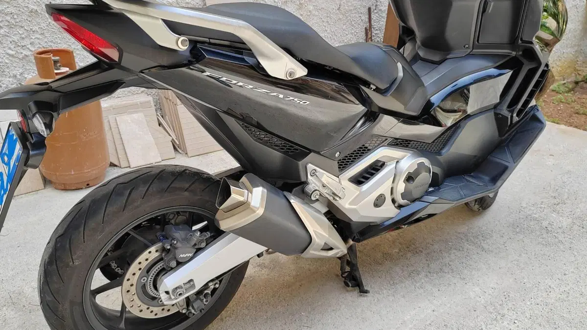 Honda Forza 750 DCT Urban (2021 - 24)  (6)