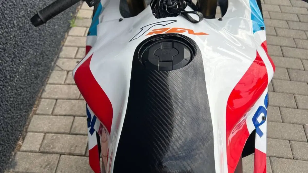 Aprilia Dorsoduro 750 (2009 - 14)  (14)