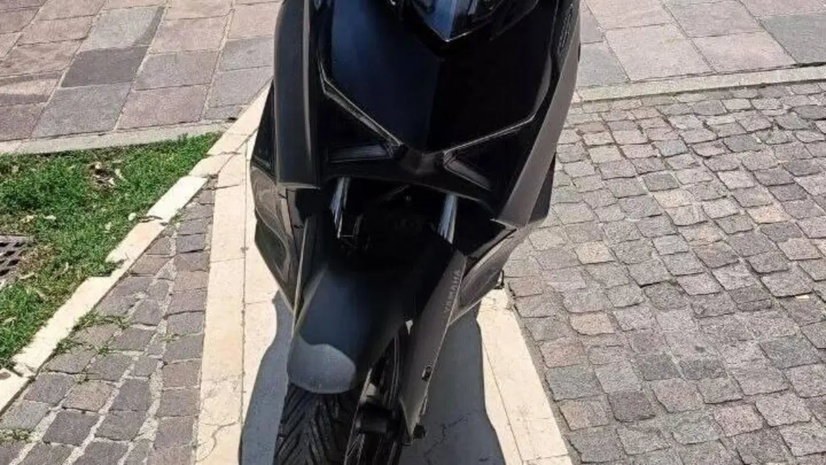 Yamaha X-Max 125 Tech Max (2021 - 24)  (4)