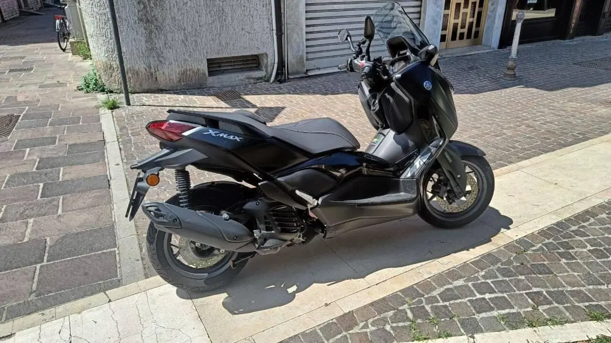 Yamaha X-Max 125 Tech Max (2021 - 24)  (5)