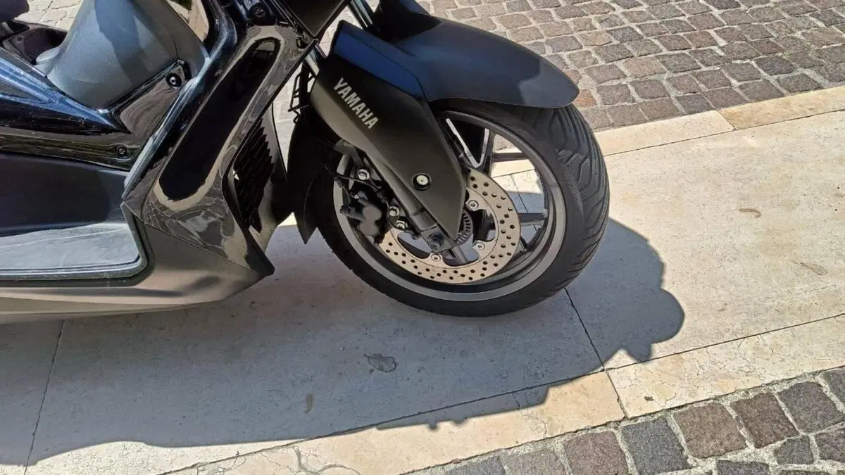 Yamaha X-Max 125 Tech Max (2021 - 24)  (7)