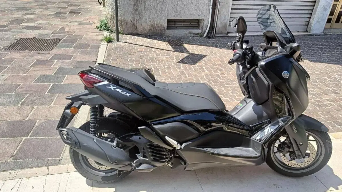 Yamaha X-Max 125 Tech Max (2021 - 24)  (8)