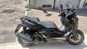 Yamaha X-Max 125 Tech Max (2021 - 24)  (8)