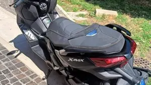 Yamaha X-Max 125 Tech Max (2021 - 24)  (10)