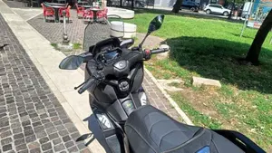 Yamaha X-Max 125 Tech Max (2021 - 24)  (11)