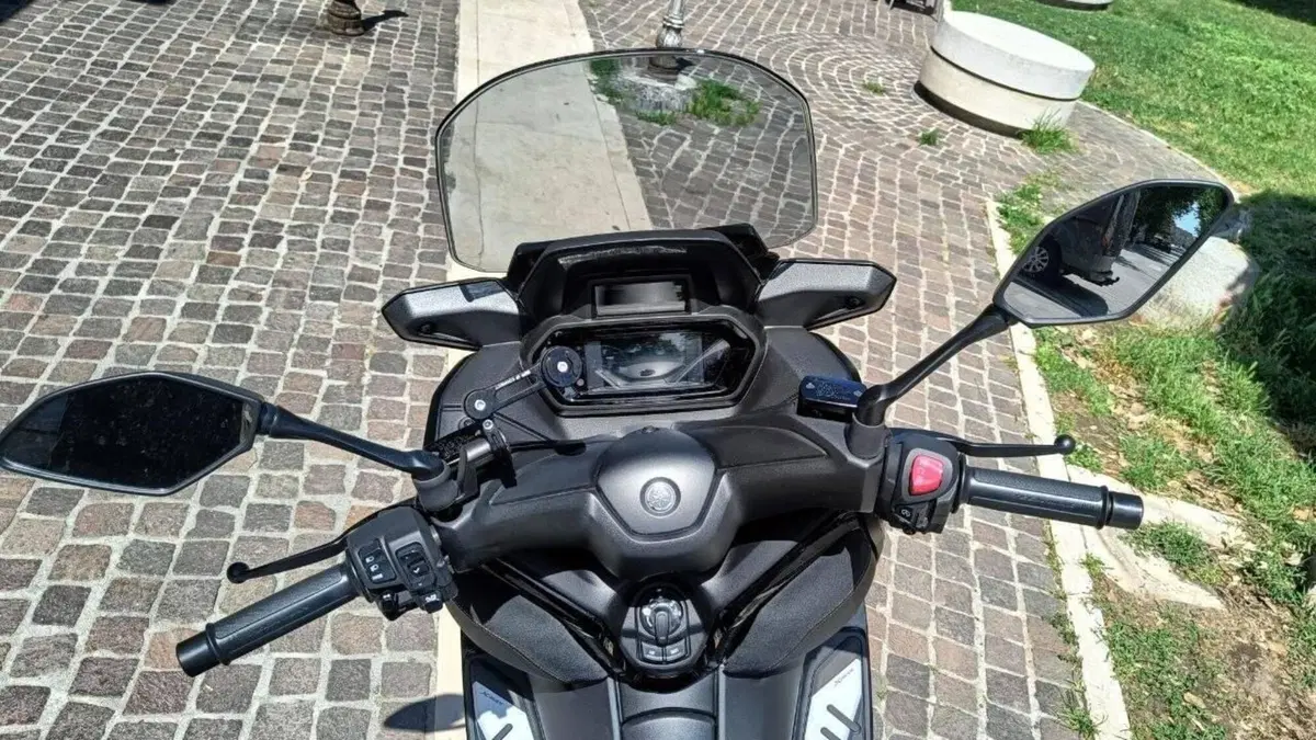 Yamaha X-Max 125 Tech Max (2021 - 24)  (13)