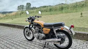 Honda   (4)