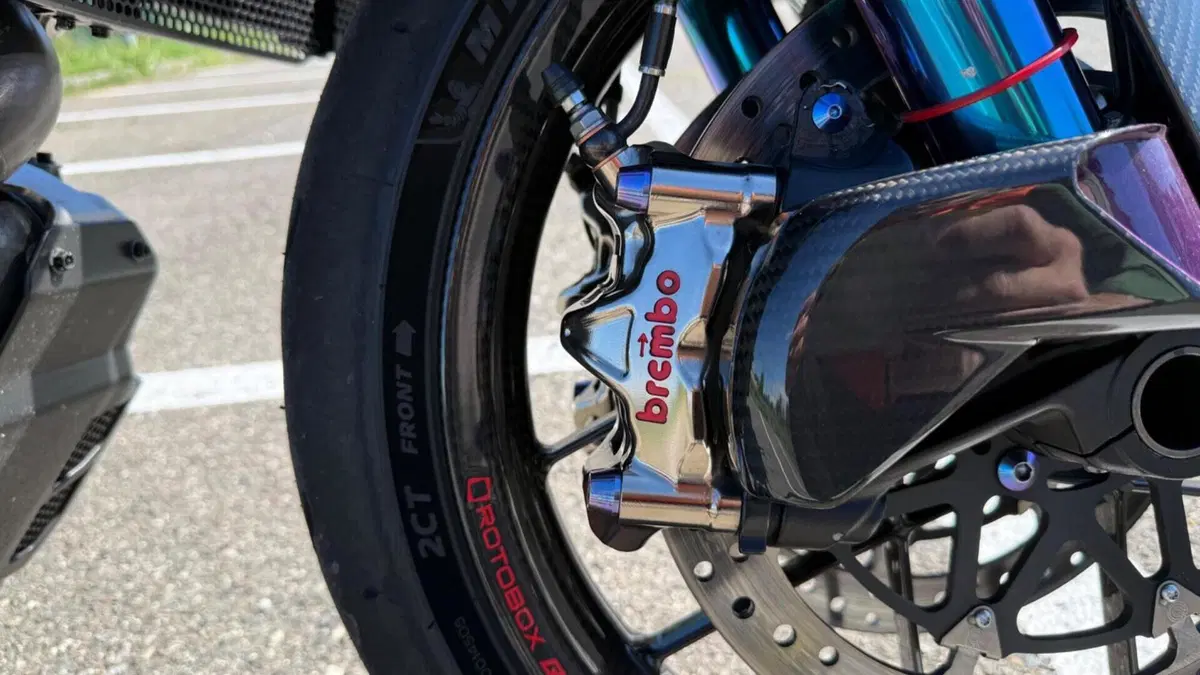 KTM 1290 Super Duke R (2019)  (8)