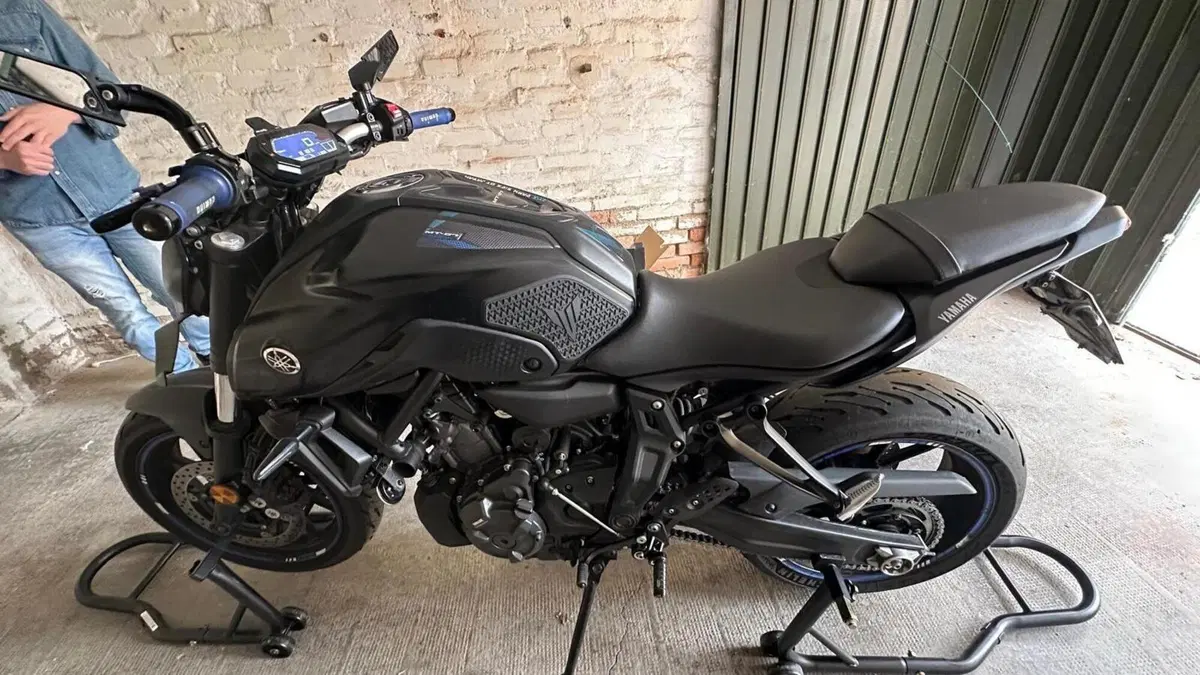 Yamaha MT-07 (2021 - 24)  (2)