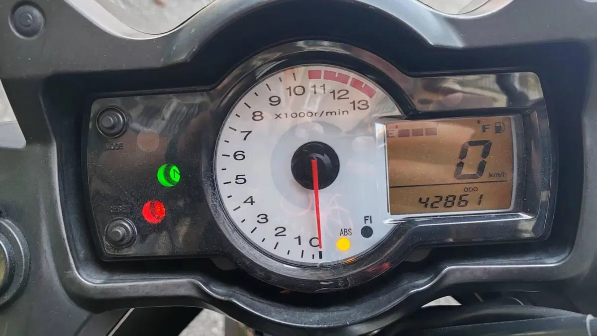 Kawasaki Versys 650 ABS (2010 - 14)  (7)