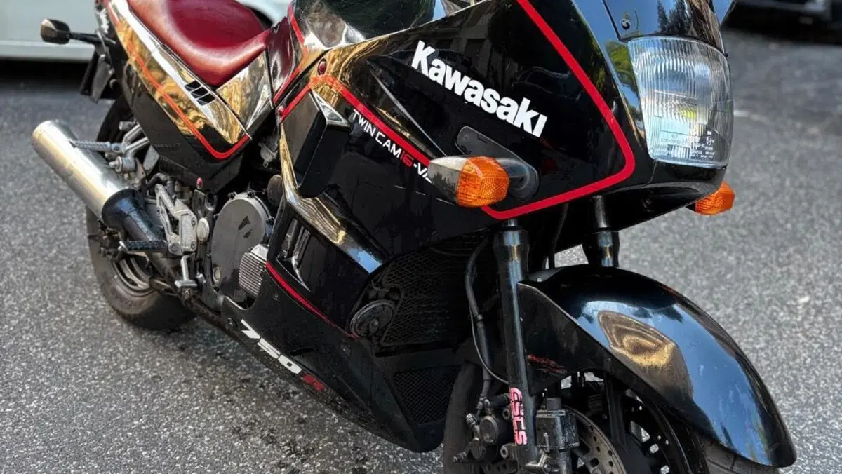 Kawasaki  