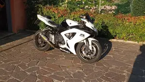 Suzuki GSX R 750 (2006 - 07)  (3)