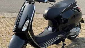 Vespa Sprint 50 2T (2014 - 17)  (3)